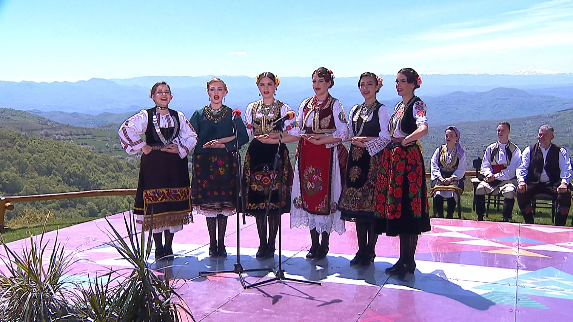 Šarenica: Golija golemog srca, 1. deo