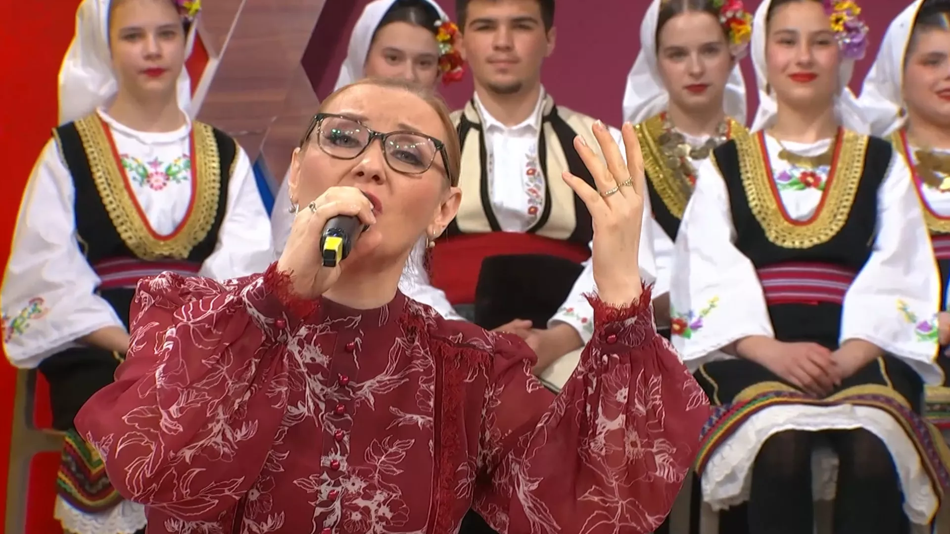 Ivana Tasić – Rasule se kose moje