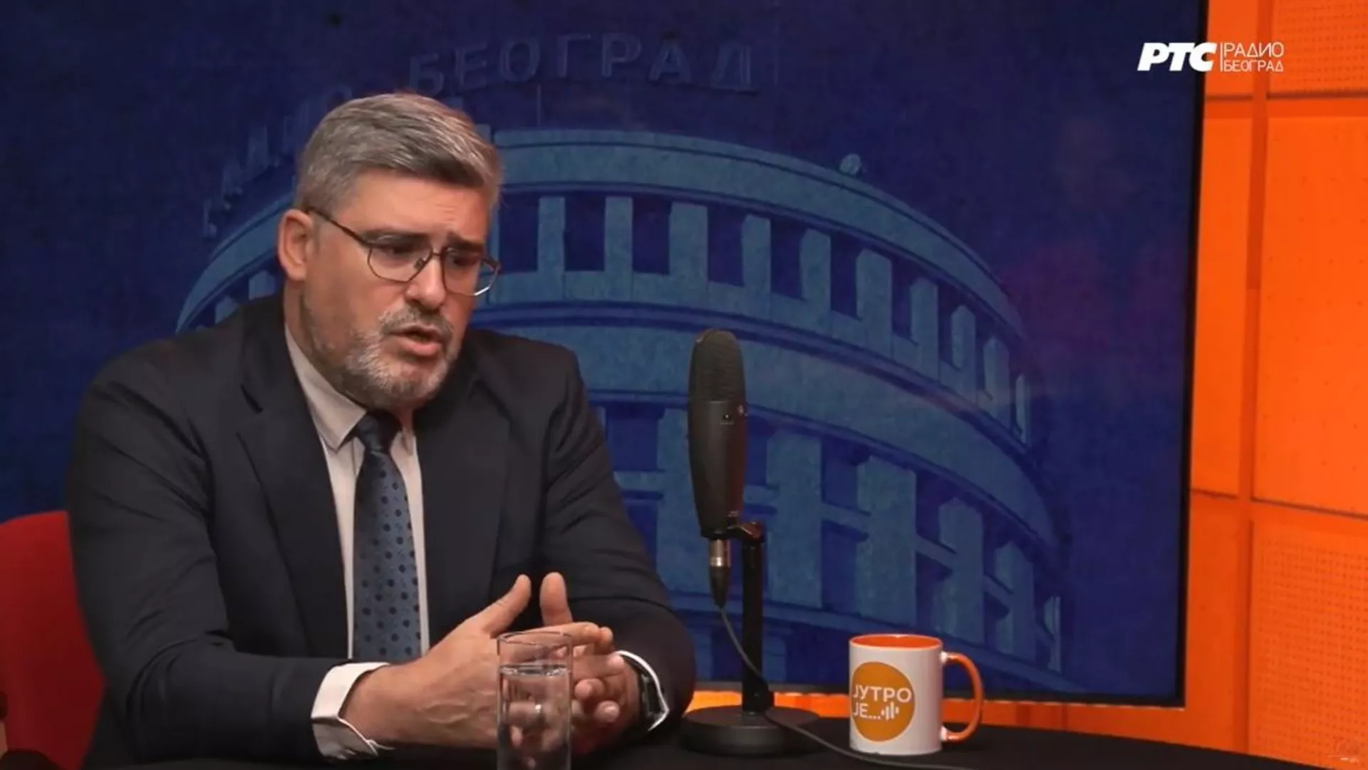 Jutro je - Nemanja Starović