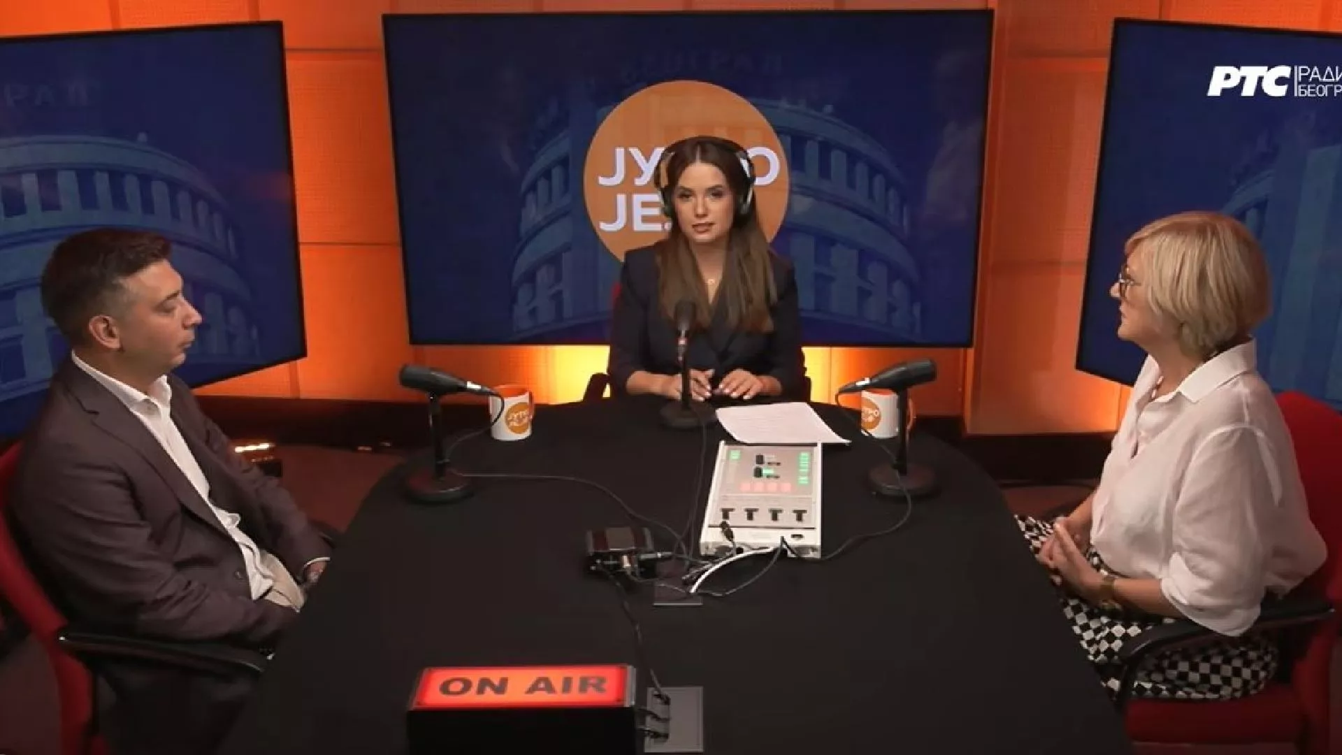 Jutro je -  Lela Saković i Nikola Gvoić