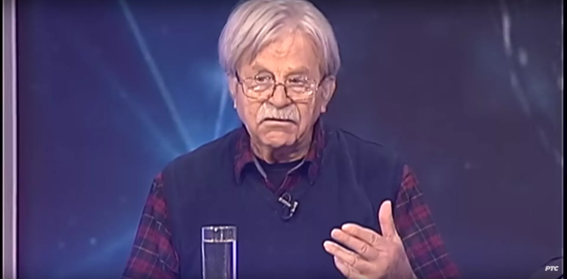 Трептај звезда - лепе речи: Љубивоје Ршумовић, песник