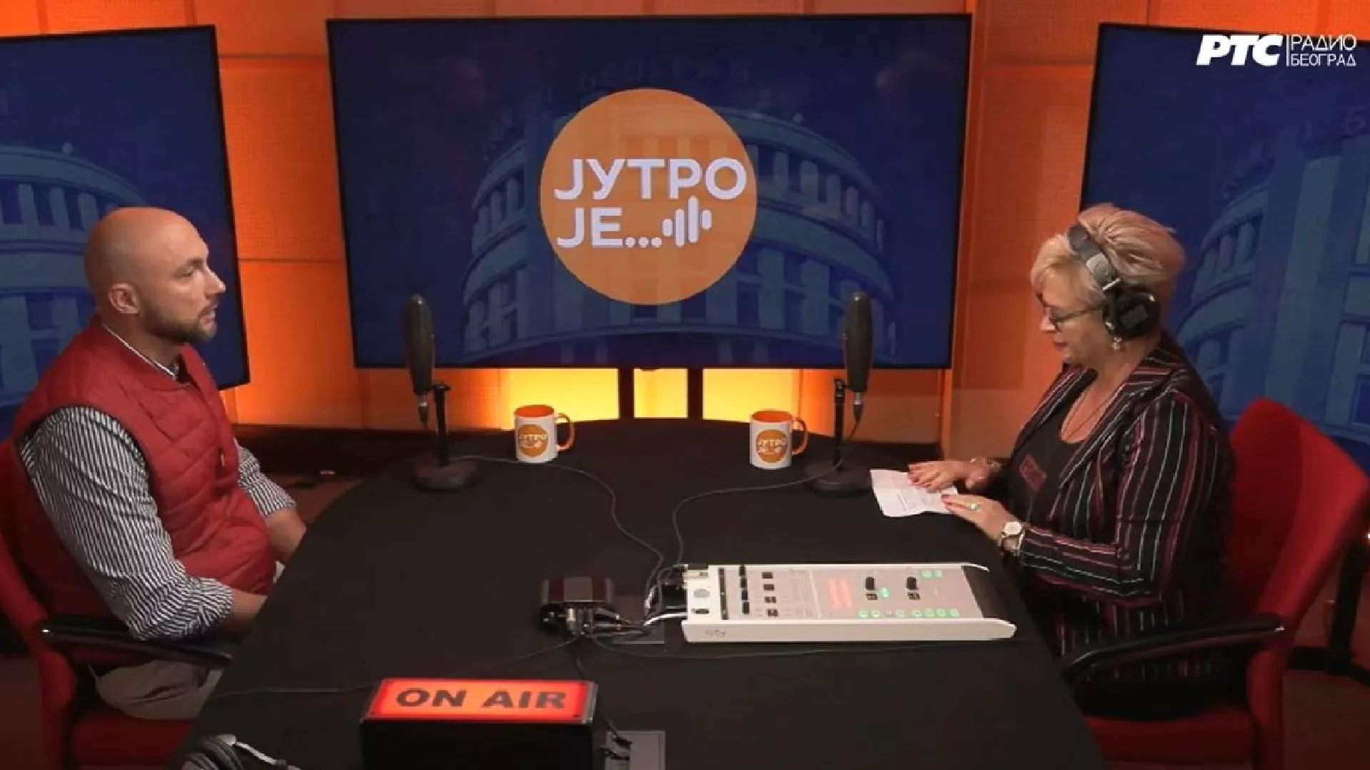 Јутро је - Марко Марјановић