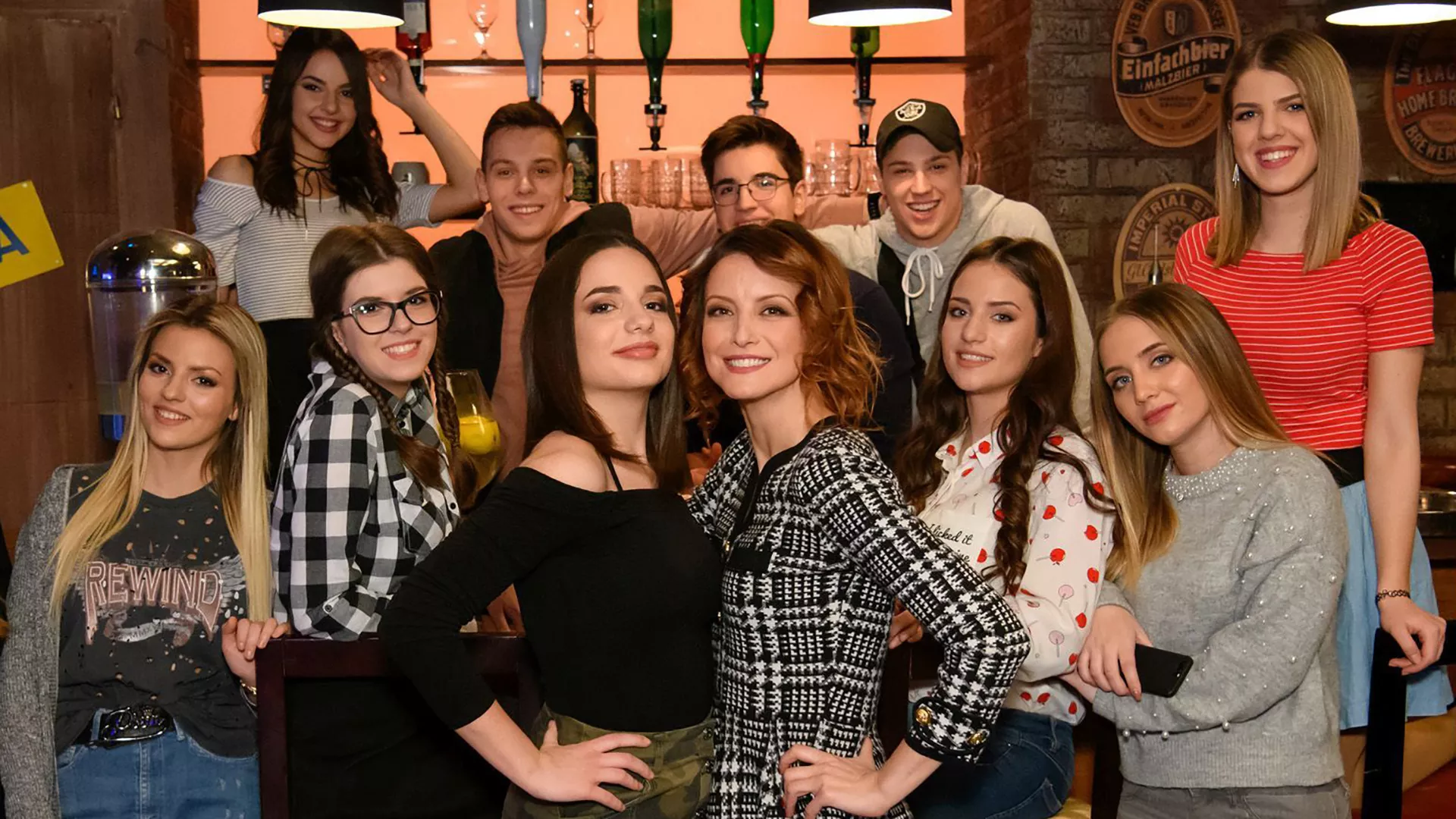 Anin svet: Deset Milinih zapovesti, 1. epizoda
