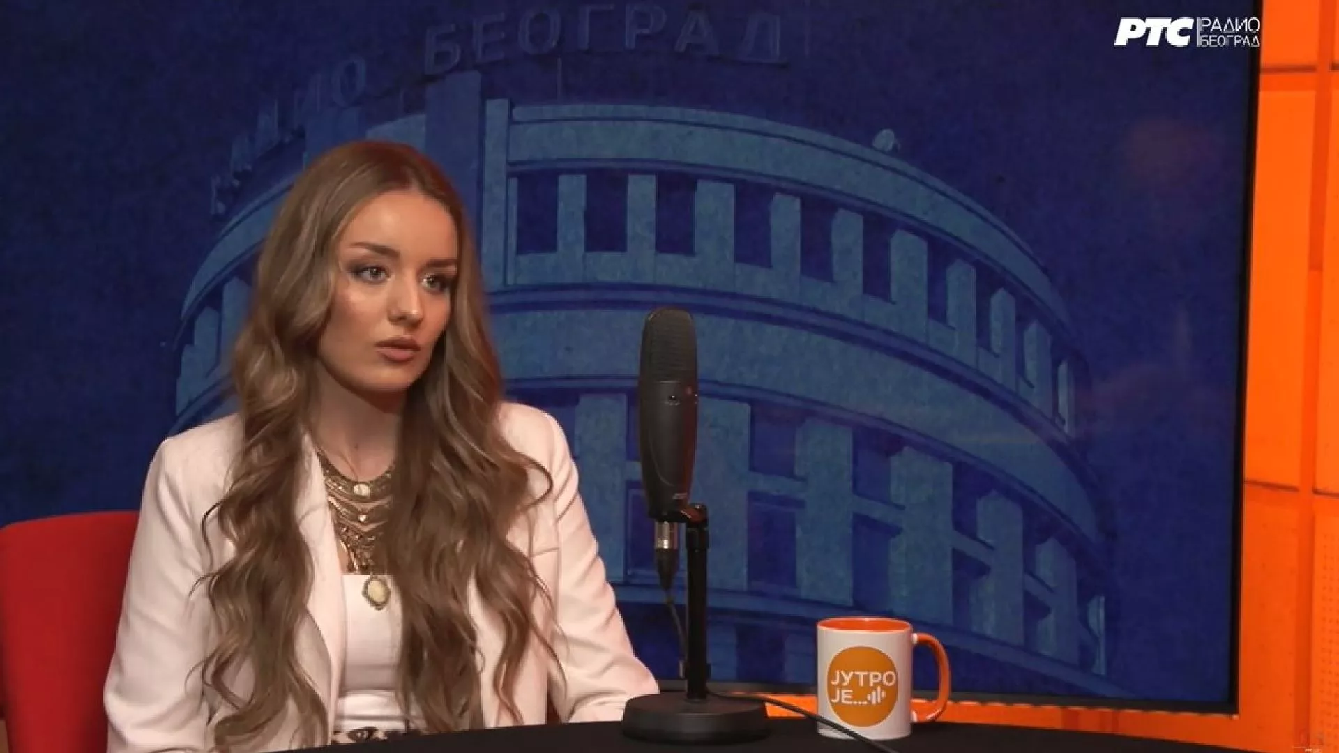 Jutro je - Vera Stolić